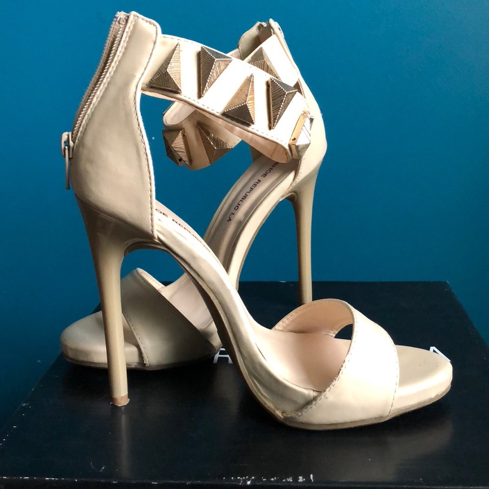 Shoe republic LA nude pyramid heels. Size 6. - Picture 1 of 6